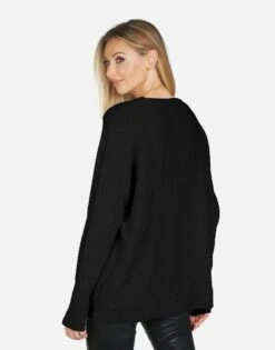 Ladona X Lucky Clover 9 Ladona X Lucky Clover -Sweater Store 1209 CSM X13558 BLK 04