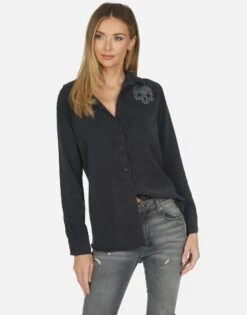 Sloane Nailhead Skull 11 Sloane Nailhead Skull -Sweater Store 1221 LTW 23685 ONYX 05