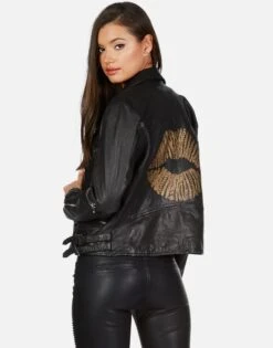 X Posey X Gold Chain Kiss 19 X Posey X Gold Chain Kiss -Sweater Store 1322 LTR 23030 BLK 07