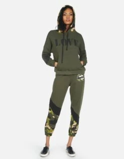 Melanie Camo Lip -Sweater Store 1334 CSA 24048 FRCMO 05
