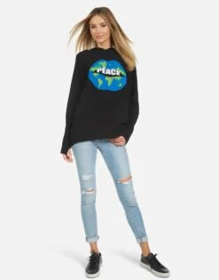 Namiko World Peace Lips 19 Namiko World Peace Lips -Sweater Store 1339 CSM 14022 BLK 08