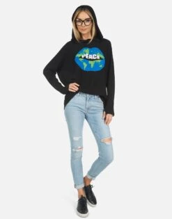 Namiko World Peace Lips 22 Namiko World Peace Lips -Sweater Store 1339 CSM 14022 BLK 11