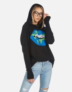 Namiko World Peace Lips 23 Namiko World Peace Lips -Sweater Store 1339 CSM 14022 BLK 12