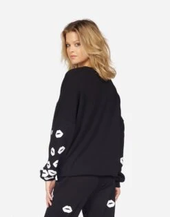 Lee White Foil Scattered Lips -Sweater Store 1341 FTL 34658 BLK 04