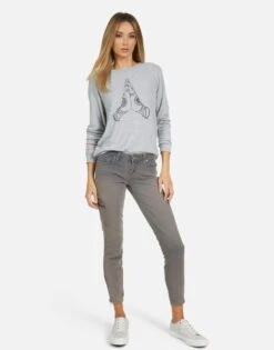 Everly Prayer Hands -Sweater Store 1381 HAC 14077 HEG 03