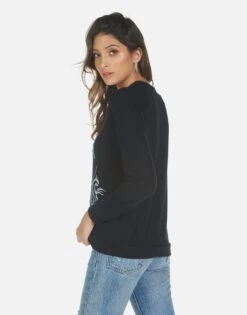 Everly I'm A Mess 10 Everly I'm A Mess -Sweater Store 1381 HAC 14220 BLK 02