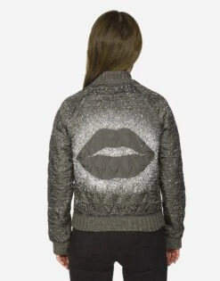 Sherine Splatter Kiss 7 Sherine Splatter Kiss -Sweater Store 1490 QLT X24586 SWD 03