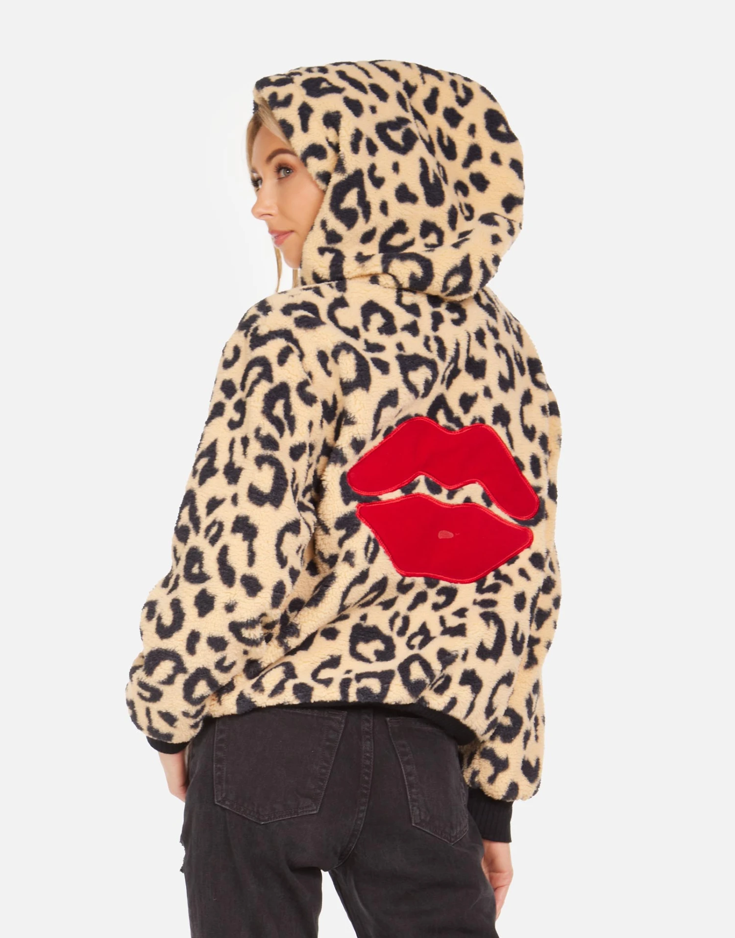 Esperanza X Red Kiss Lip 4 Esperanza X Red Kiss Lip - Image 2