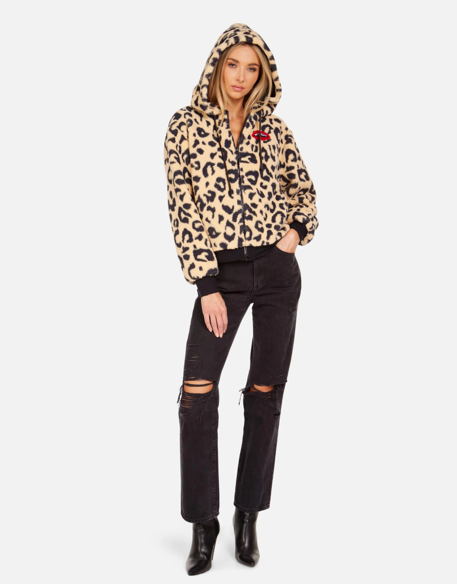 Esperanza X Red Kiss Lip 5 Esperanza X Red Kiss Lip - Image 3