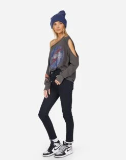 Mercedes Crystal Bowie Space -Sweater Store 1513 FTL 14612 VONX 02