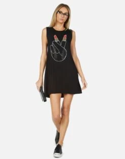 Deanna Crystal Lipstick Peace -Sweater Store 3047 RSN 13929 BLK 04