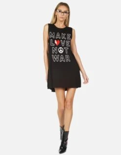 Deanna X Make Love Not War -Sweater Store 3047 RSN X12228 BLK 03