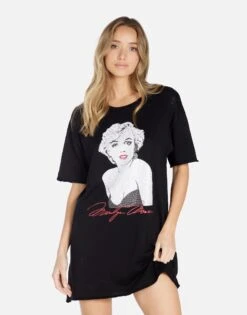 Geneva Marilyn Monroe -Sweater Store 3068 CTT 14850 BLK 02