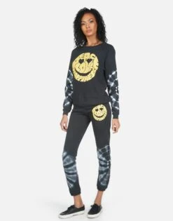 Gia Text Happy Face 21 Gia Text Happy Face -Sweater Store 4009 CSA 14147 LUE 04