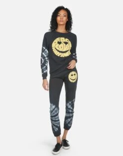 Gia Text Happy Face 28 Gia Text Happy Face -Sweater Store 4009 CSA 14147 LUE 11