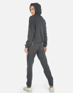 Gia The Go-Go's 19 Gia The Go-Go's -Sweater Store 4009 CSA 14253 PBK 02