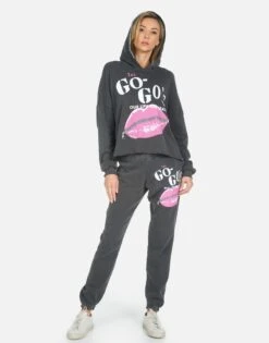 Gia The Go-Go's 24 Gia The Go-Go's -Sweater Store 4009 CSA 14253 PBK 07