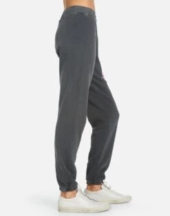 Gia The Go-Go's 30 Gia The Go-Go's -Sweater Store 4009 CSA 14253 PBK 14