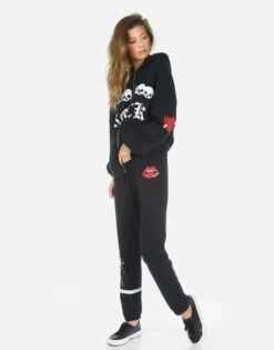 Gia Skull Lip 17 Gia Skull Lip -Sweater Store 4009 CSA 34187 BLK 04