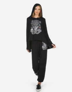 Tanzy Crystal Rocker Teddy 19 Tanzy Crystal Rocker Teddy -Sweater Store 4031 HAC 14091 BLK 07