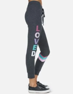 Kizzy Rainbow Ray Lip -Sweater Store 4056 HAC 13667 HEB 07