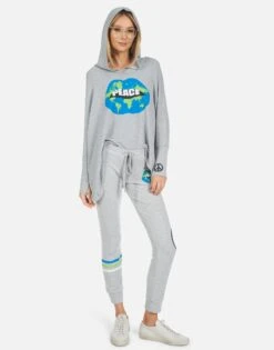 Kizzy World Peace Lips -Sweater Store 4056 HAC 34024 HEG 09