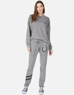 Uri Lucky In Love 14 Uri Lucky In Love -Sweater Store 4073 HGT 12701 HEG lucky in love jogger lauren moshi 01