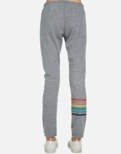 Uri Rainbow Electric Skull 13 Uri Rainbow Electric Skull -Sweater Store 4073 HGT 13823 HEG 06