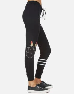 Jess Lipstick Peace 12 Jess Lipstick Peace -Sweater Store 4074 MSF 13930 BLK 04