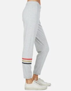 Brynn Lipstick Lip 18 Brynn Lipstick Lip -Sweater Store 4092 HRP 13938 HEG 04