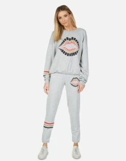 Brynn Lipstick Lip 17 Brynn Lipstick Lip -Sweater Store 4092 HRP 13938 HEG 08