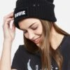 Blix David Bowie -Sweater Store 9073 CSM 1P87 BLK david bowie beanie lauren moshi 02