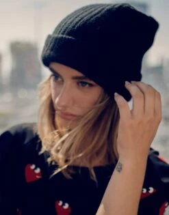 Blix Heartface Patch -Sweater Store 9073 CSM 3P49 BLK side