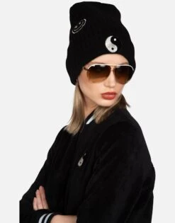 Blix Happy Peace Love 16 Blix Happy Peace Love -Sweater Store lauren moshi happy peace love patches cashmere beanie 9073 CSM 1P132 BLK 02