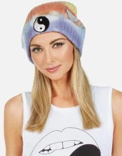 Blix Happy Peace Love 17 Blix Happy Peace Love -Sweater Store lauren moshi happy peace love patches cashmere beanie 9073 CSM 1P132 HVSTCD 01