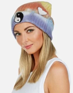 Blix Happy Peace Love 18 Blix Happy Peace Love -Sweater Store lauren moshi happy peace love patches cashmere beanie 9073 CSM 1P132 HVSTCD 05