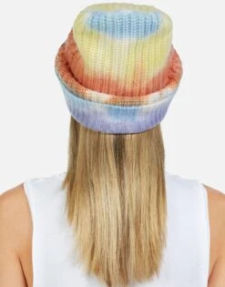 Blix Happy Peace Love 23 Blix Happy Peace Love -Sweater Store lauren moshi happy peace love patches cashmere beanie 9073 CSM 1P132 HVSTCD 07