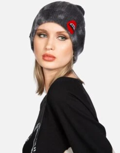 Blix Kiss Lip 19 Blix Kiss Lip -Sweater Store lauren moshi kiss lip patch hand knit cashmere beanie 9073 CSM 3P132 SMKCLD 01