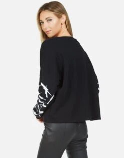 Lee X Lightning Skull 11 Lee X Lightning Skull -Sweater Store lauren moshi lightning skull ls crop raw hem pullover 1341 CCF 13442 BLK 05