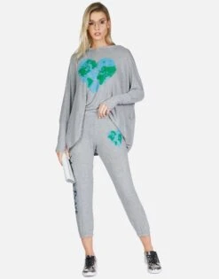 Wilma World Love -Sweater Store lauren moshi world love pullover hoodie 1092 HAC 13106 HEG 08